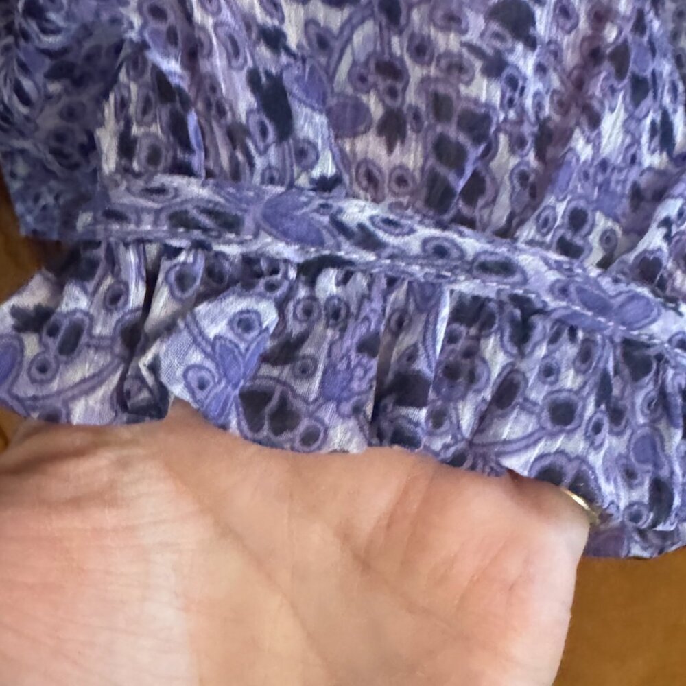 Loft floral flirty puff shoulders. Size S (A34) - Picture 3 of 5